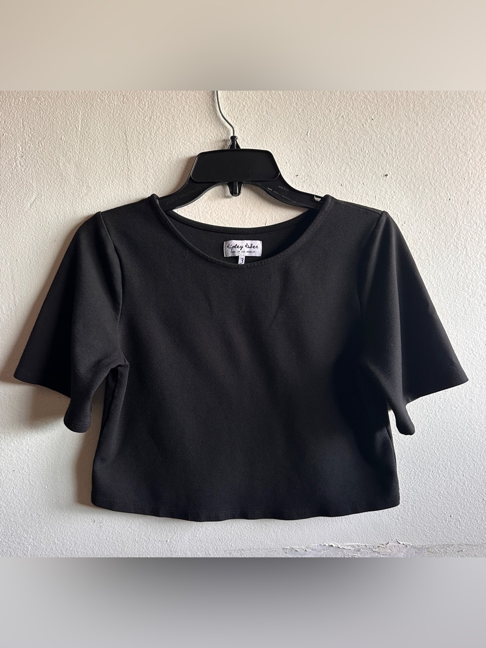 Ripley Rader Black Cropped Crew Tee Size 3 Medium